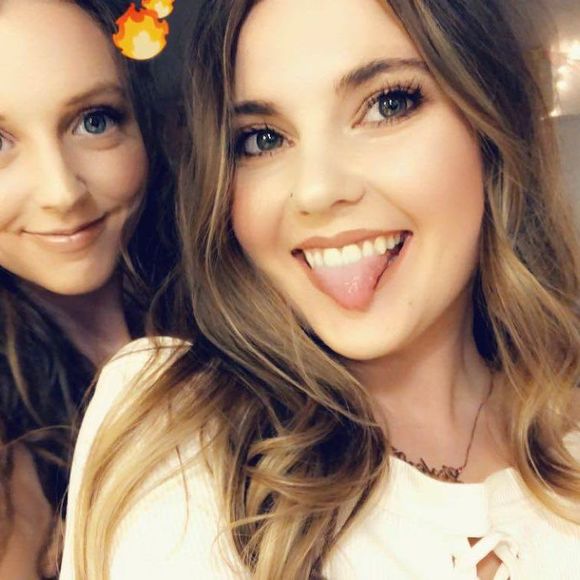 Meet your Posher, Lesley - Picture 1 of 1